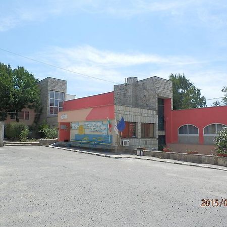 Olimpia Supersnab Hotel Balchik Bagian luar foto