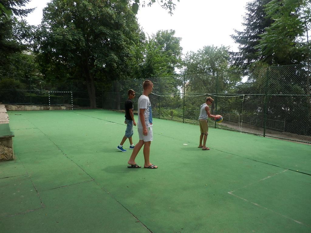Olimpia Supersnab Hotel Balchik Bagian luar foto