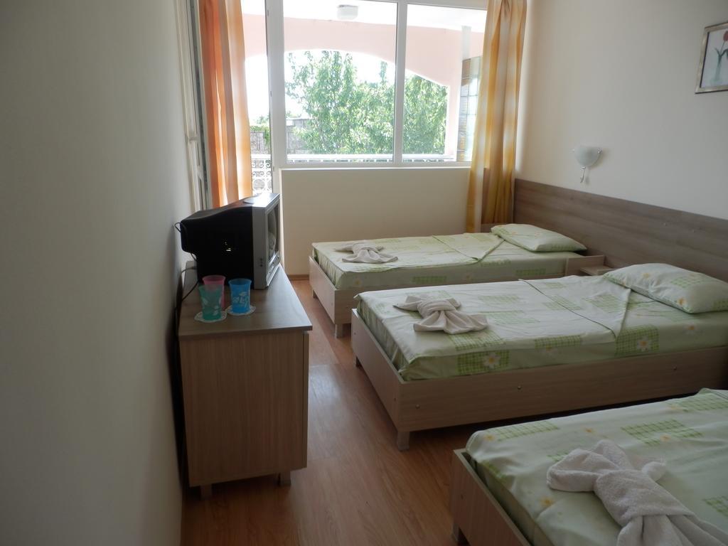 Olimpia Supersnab Hotel Balchik Ruang foto