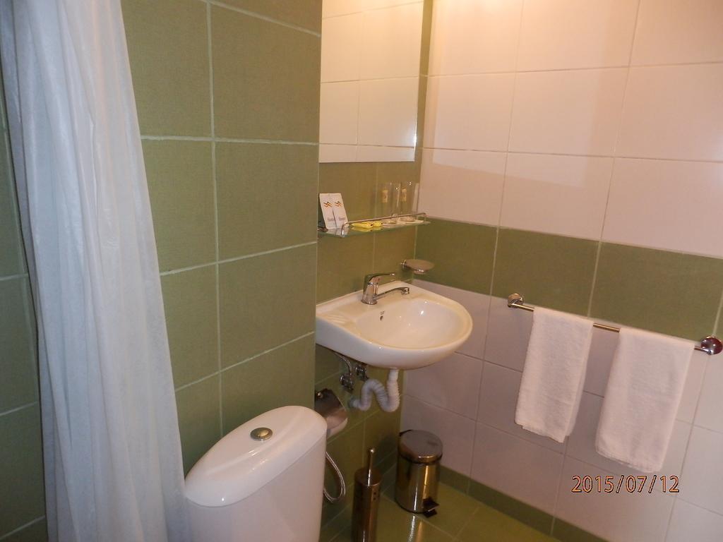 Olimpia Supersnab Hotel Balchik Bagian luar foto
