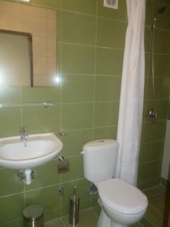 Olimpia Supersnab Hotel Balchik Bagian luar foto