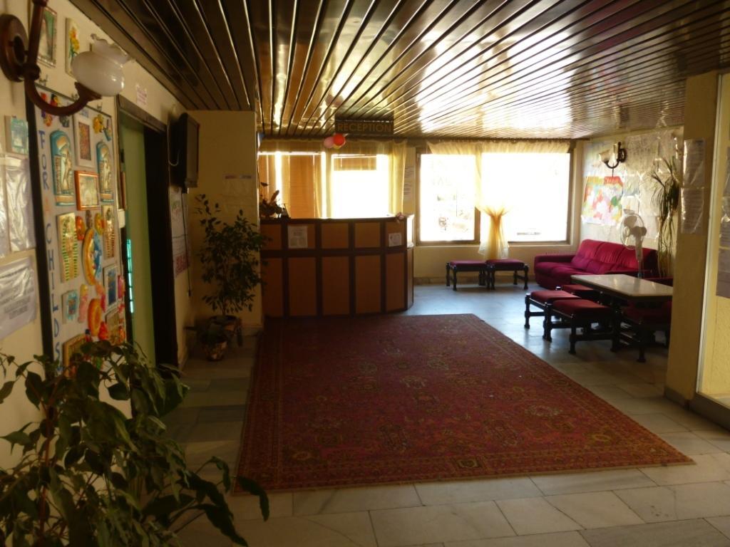 Olimpia Supersnab Hotel Balchik Bagian luar foto
