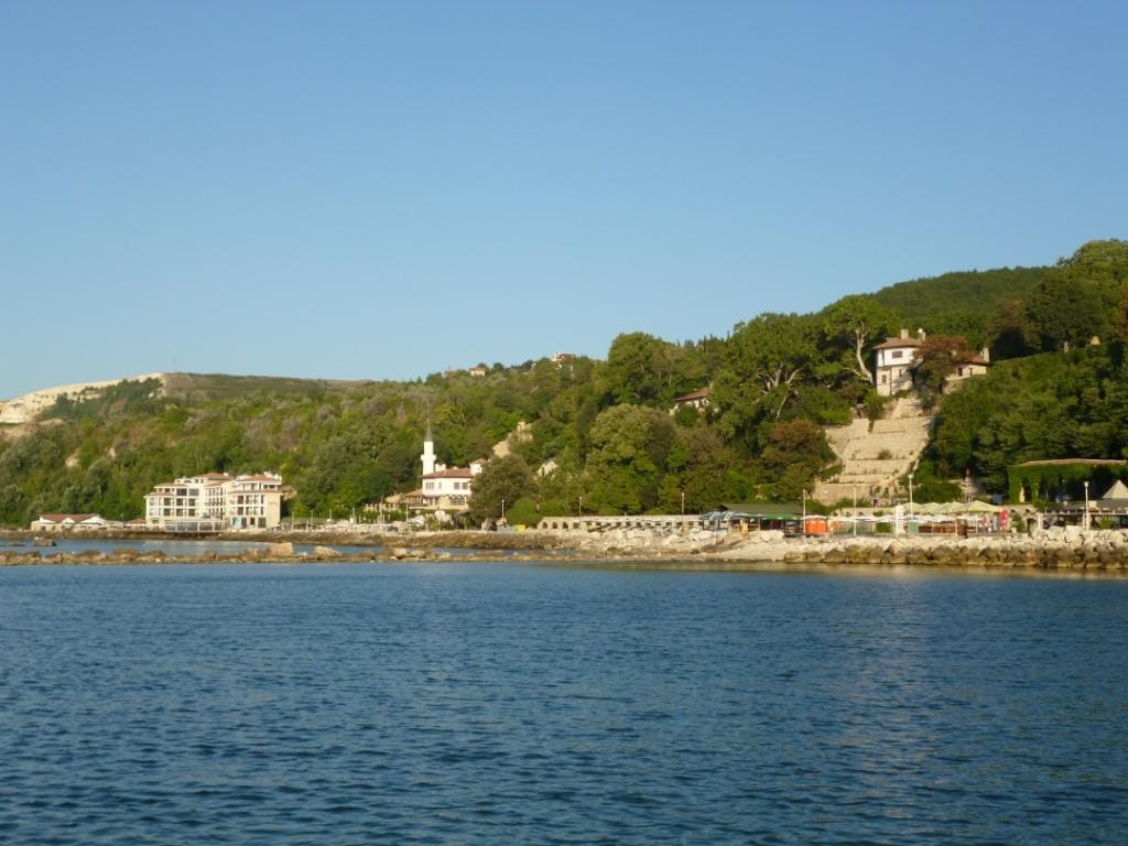 Olimpia Supersnab Hotel Balchik Bagian luar foto