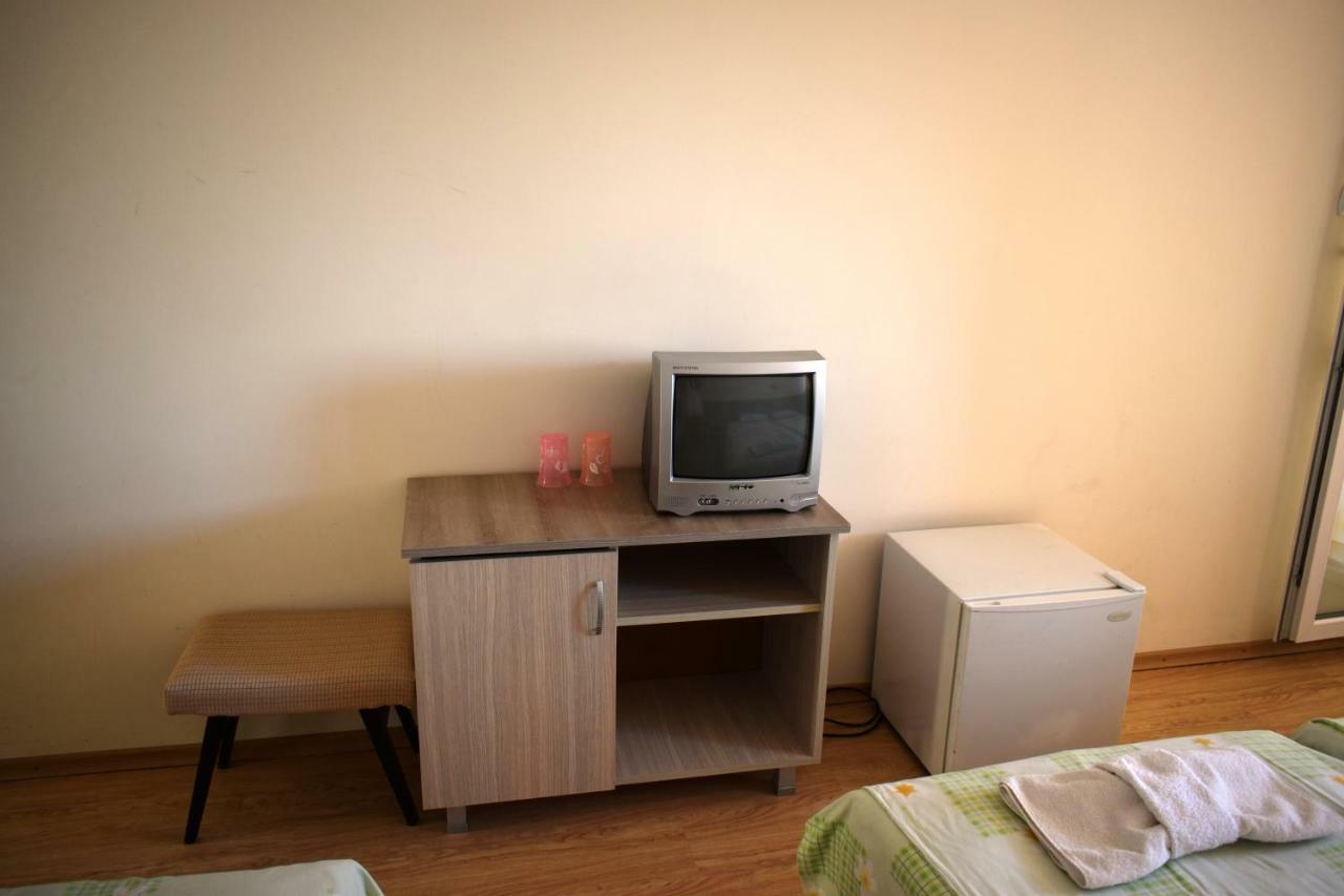 Olimpia Supersnab Hotel Balchik Bagian luar foto